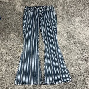 Women’s Flare Jeans